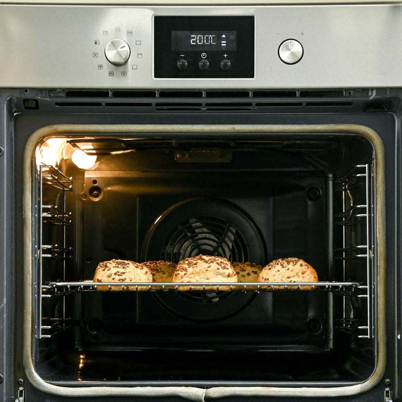5 Mehrkornbrötchen im Ofen beim Fertigbacken