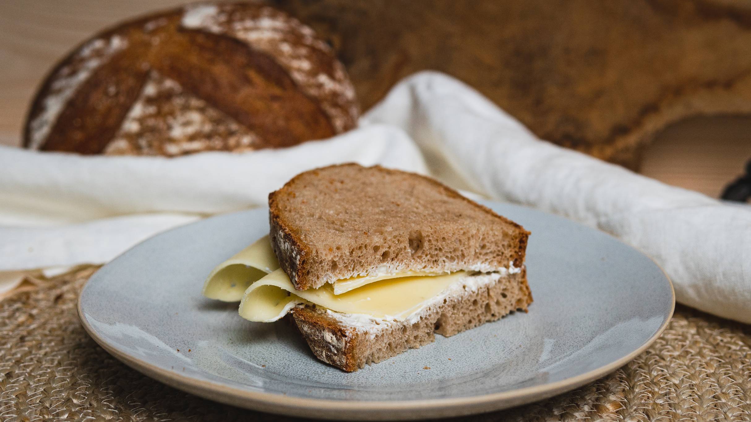 Bauernbrot & Mischbrot online bestellen - frisch wie vom Bäcker ... Bauernbrot & Mischbrot online bestellen - frisch wie vom Bäcker ...
