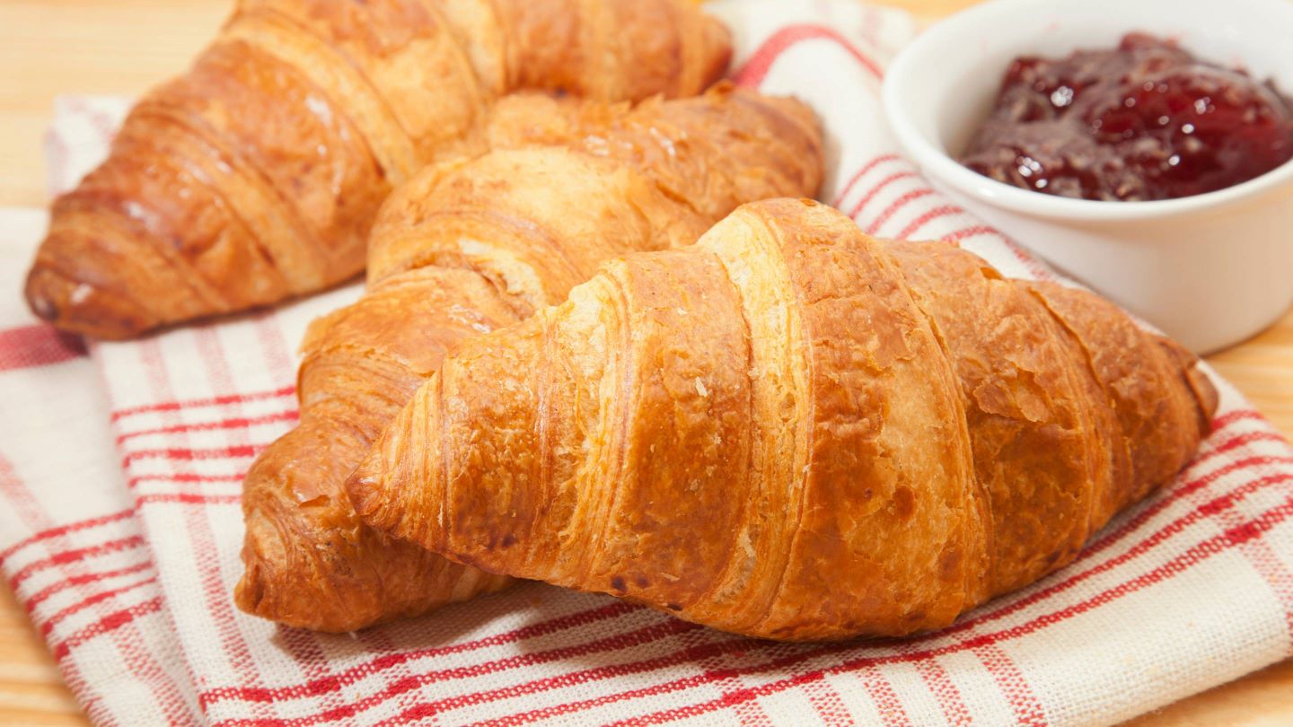 Handgemachte Croissants aus Franken direkt aus Bäckerei online bestellen und nach hause liefern lassen. Backverliebt.com