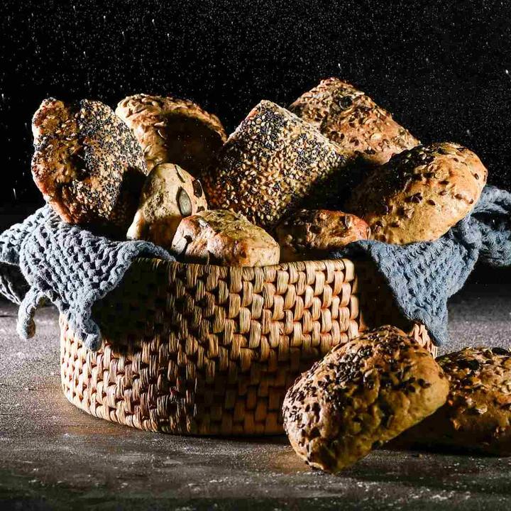 Mehrkornbrötchen online kaufen | Backverliebt.com Mehrkornbrötchen online kaufen | Backverliebt.com