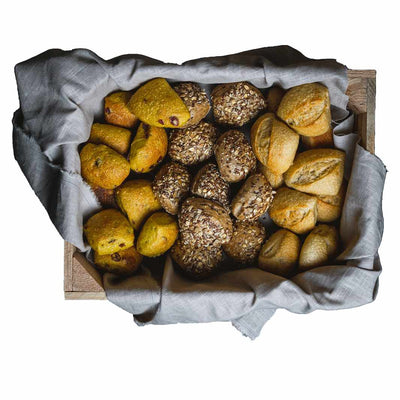 30 Mini Brötchen von Backsüchtig nach traditionellem Backhandwerk hergestellt in einer Kiste