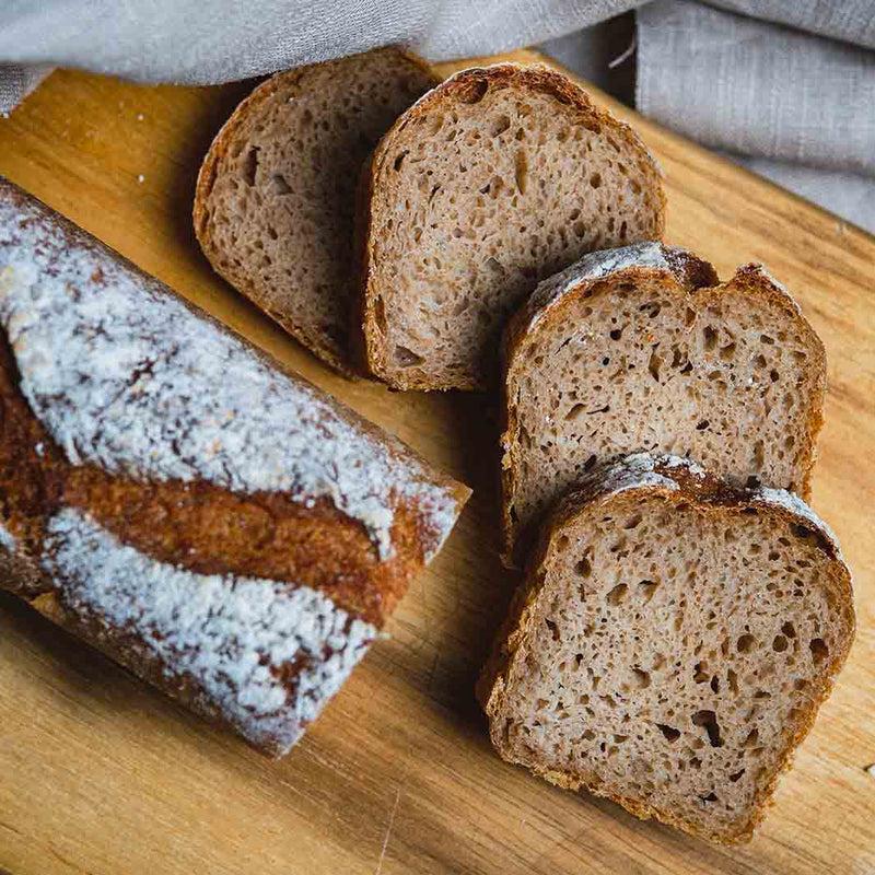 Ruchdinkelbrot von Backsüchtig. Perfekte Größe für Pausenbrote und Tubberdosen. 